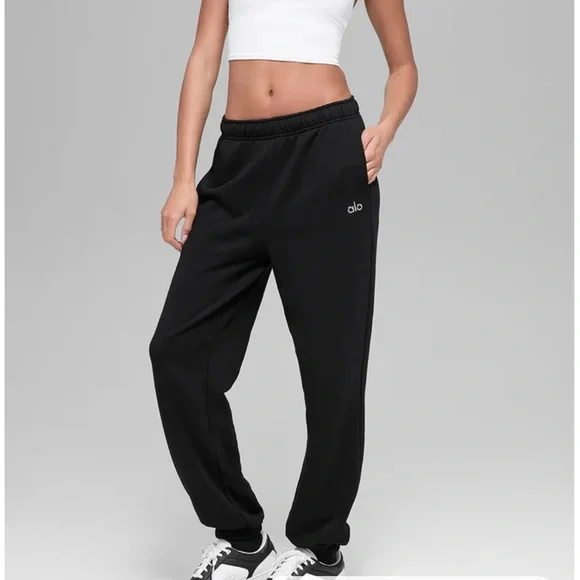 Alo yoga Accolade Sweatpant size small - Picture 1 of 9